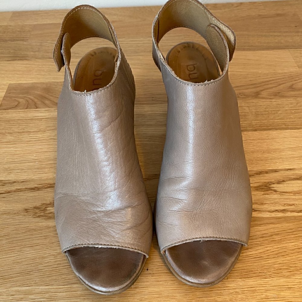 Bueno UMAY Block Heel Sandals Nude / Tan - Picture 4 of 13